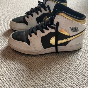 Boys’ Nike Air Force High Tops